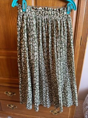Olive Green Animal-Print Pleated Midi Skirt